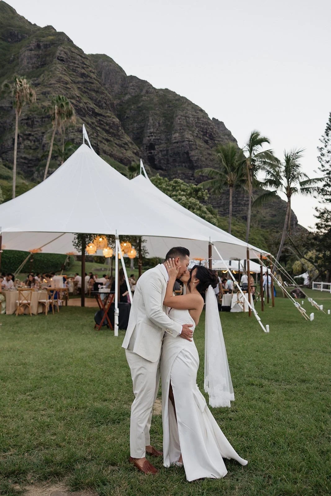 s-m-kualoa-ranch-paliku-gardens-wedding-77.JPG