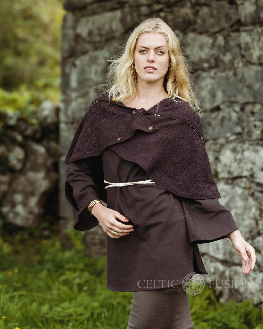 Hooded Wool Capelet Medieval Renaissance Garb Celtic 