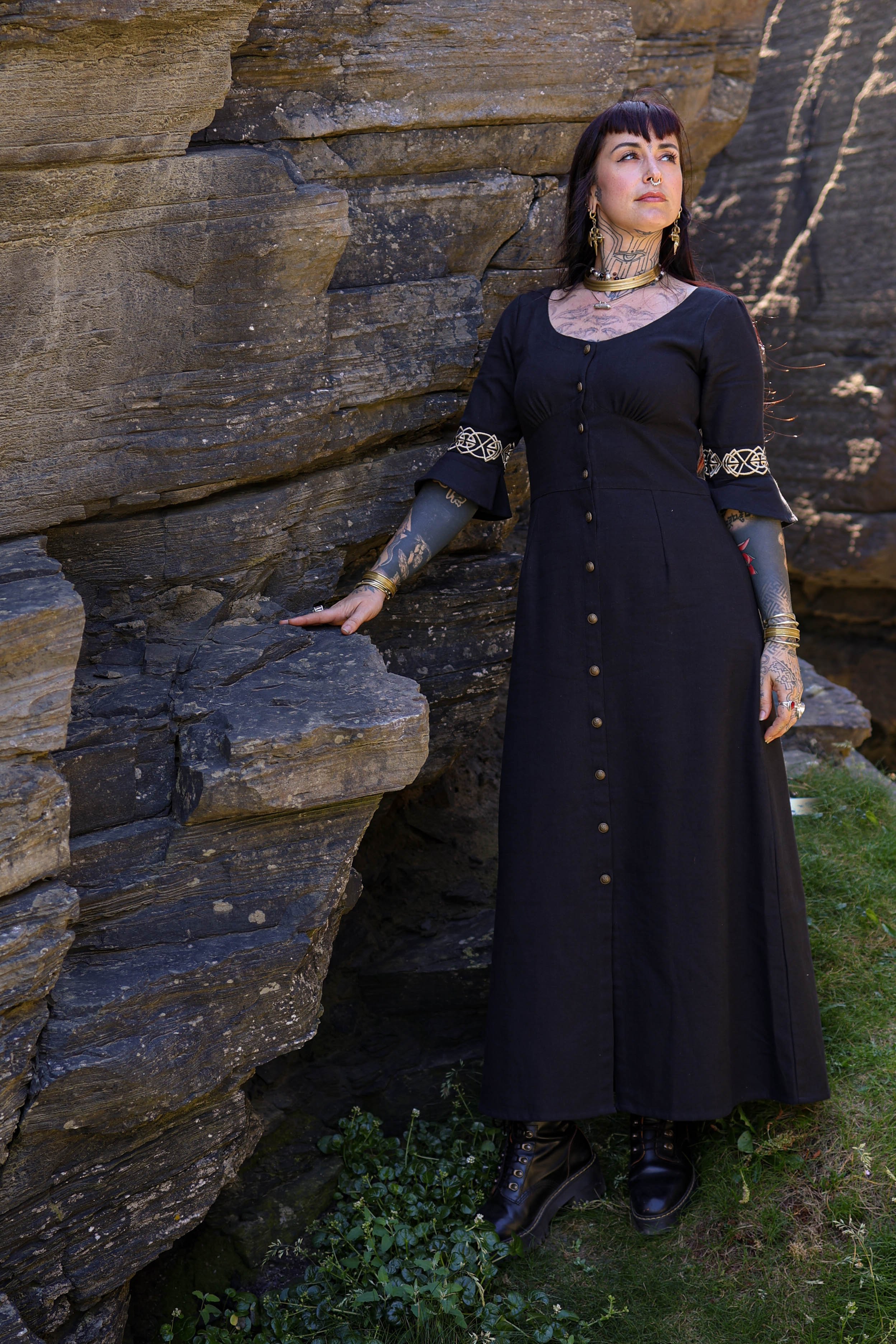 wicca dress, wiccan dress, witch dress, goth dress, gothic dress, button dress, celtic dress, celtic womans dress