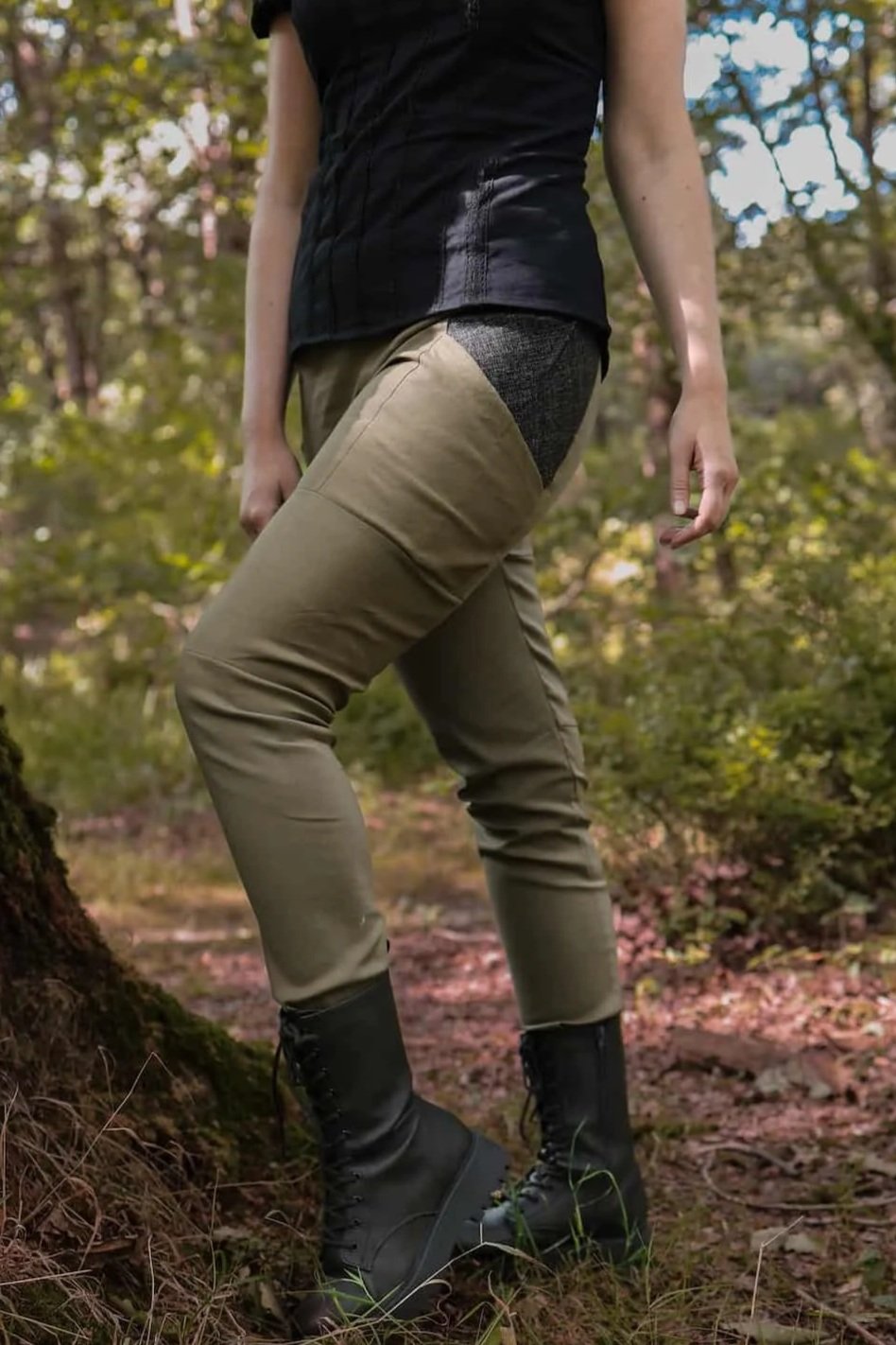 Tara Linen Slim Fit trousers