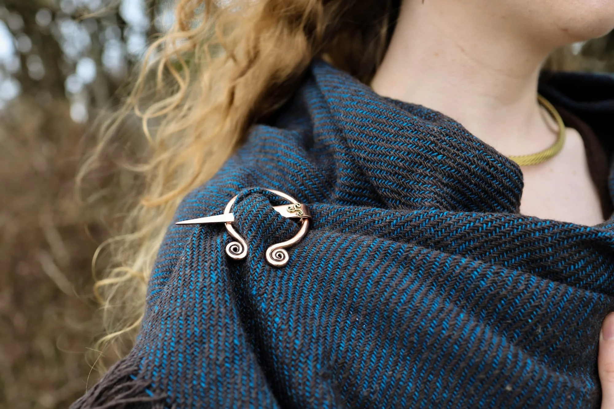 woven shawl, celtic shawl, cloak for women, wiccan clothing, celtic woman clothing, cottagecore outfits female, irish clothing female, fairycore clothing