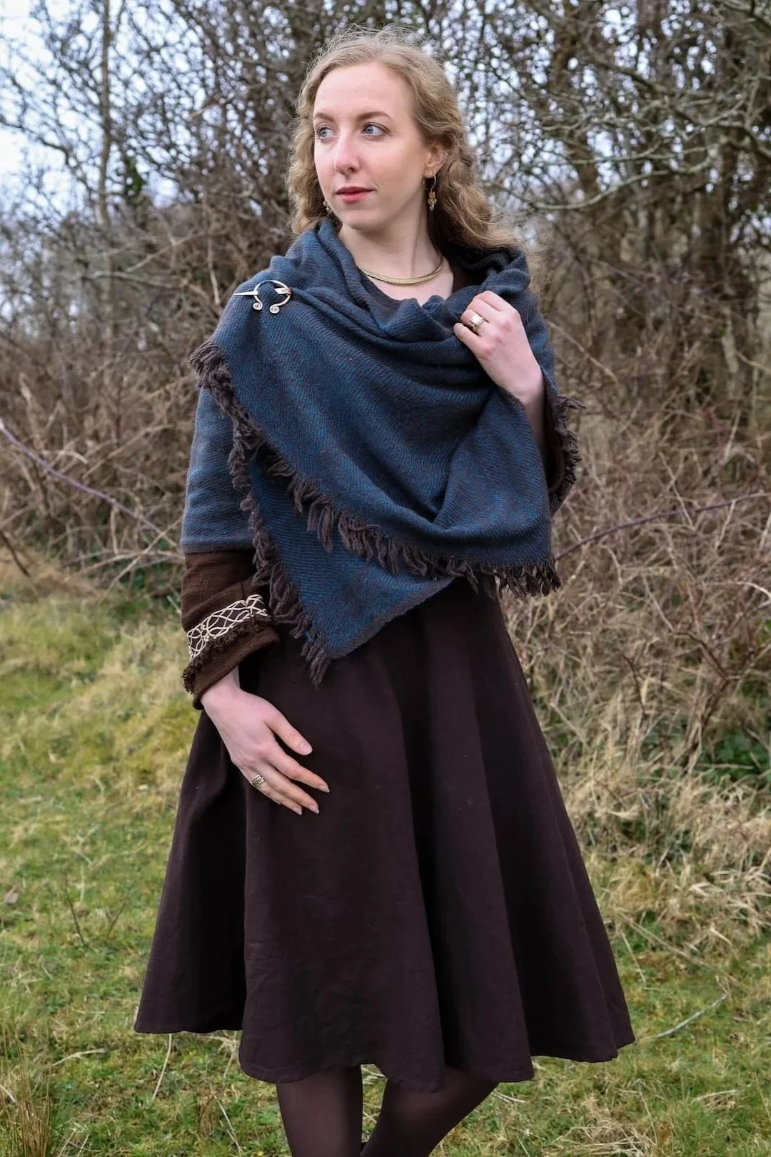 woven shawl, celtic shawl, cloak for women, wiccan clothing, celtic woman clothing, cottagecore outfits female, irish clothing female, fairycore clothing