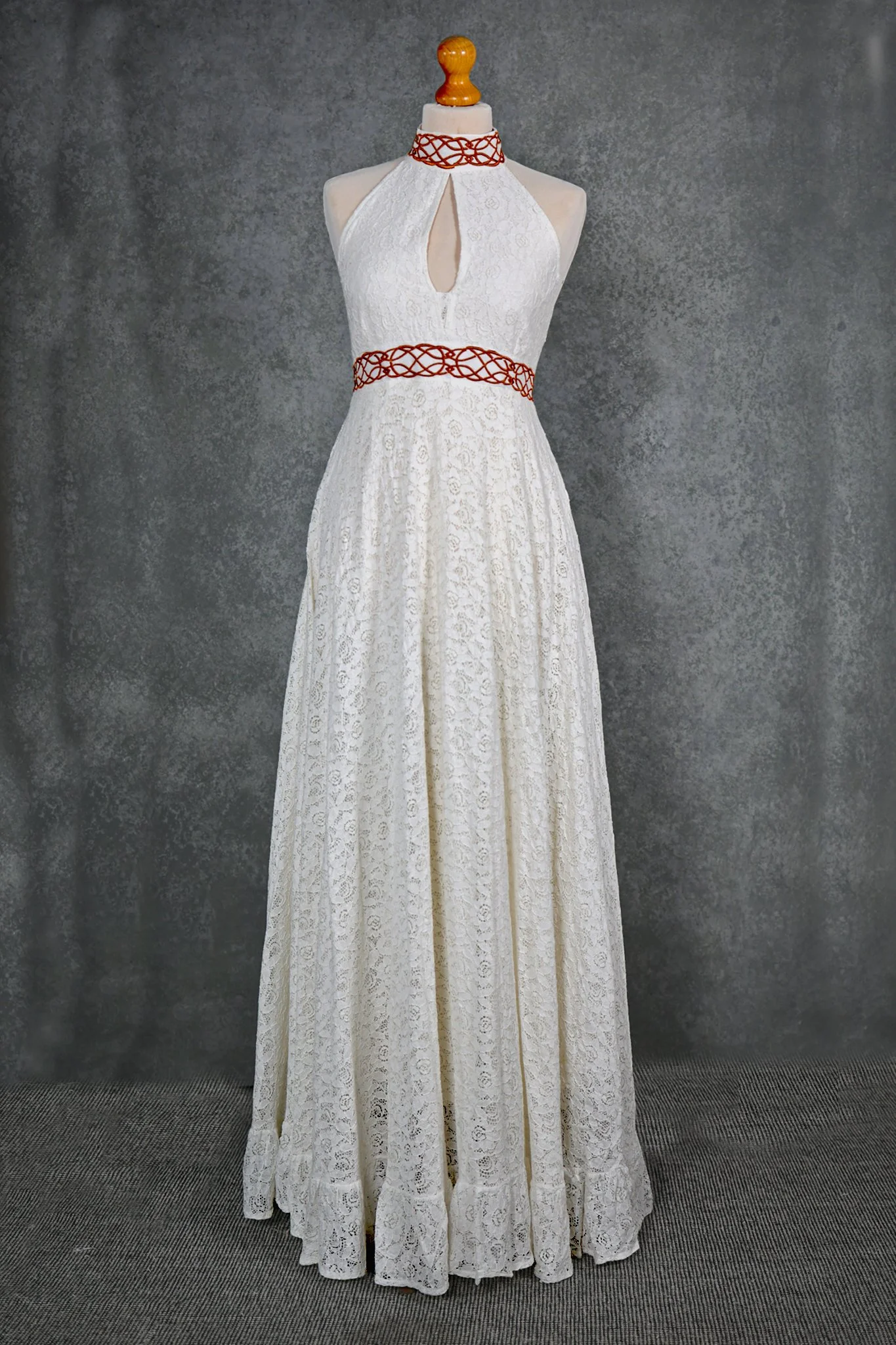 alternative wedding dress, celtic wedding dress, hand fasting wedding dress, Irish wedding dress,  affordable wedding dress, sexy wedding dress, summer wedding dress, pagan wedding dress