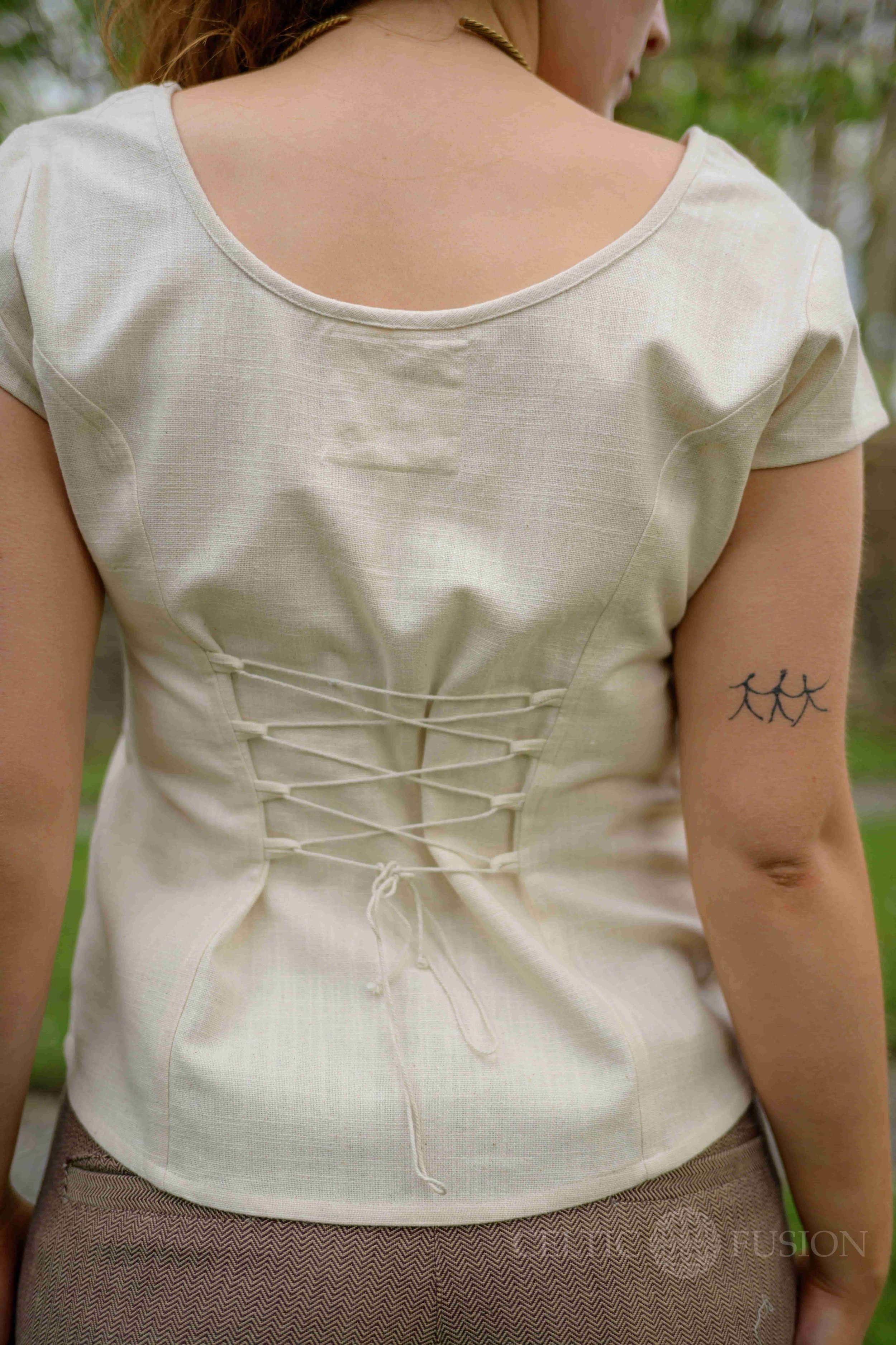 casual tunic top, medieval inspired clothing, irish woman clothing, celtic woman clothing, irish clothing store, celtic clothing store, cottagecore clothing woman