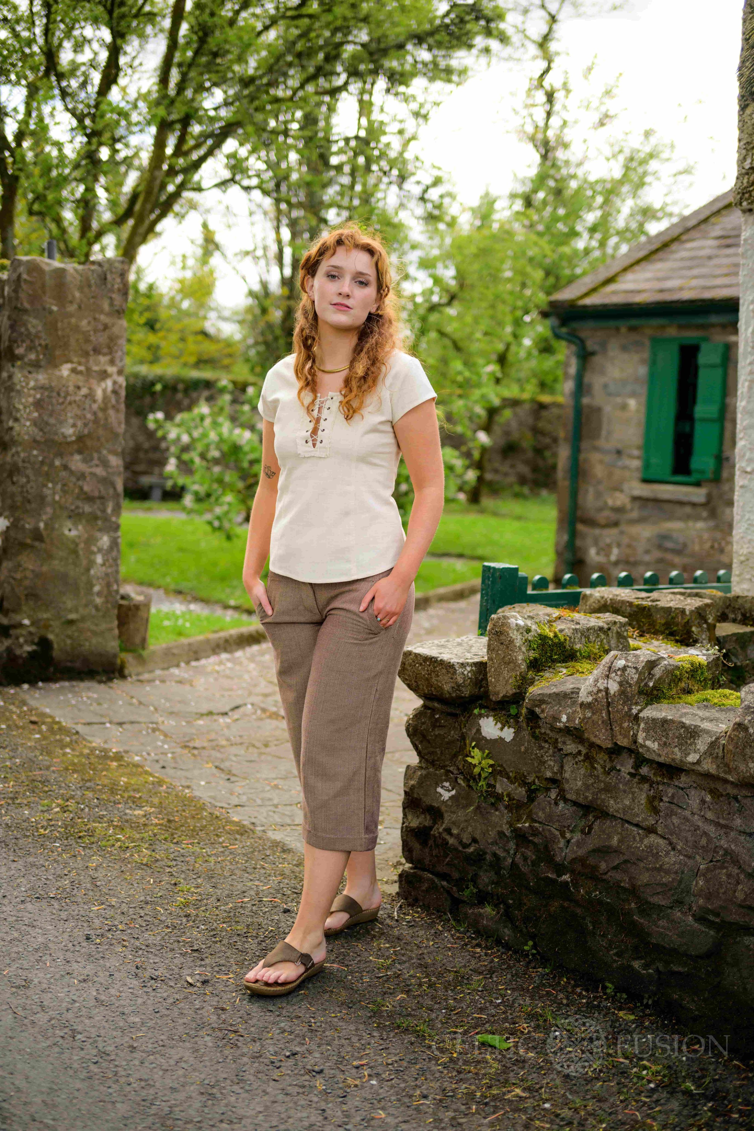 casual tunic top, medieval inspired clothing, irish woman clothing, celtic woman clothing, irish clothing store, celtic clothing store, cottagecore clothing woman