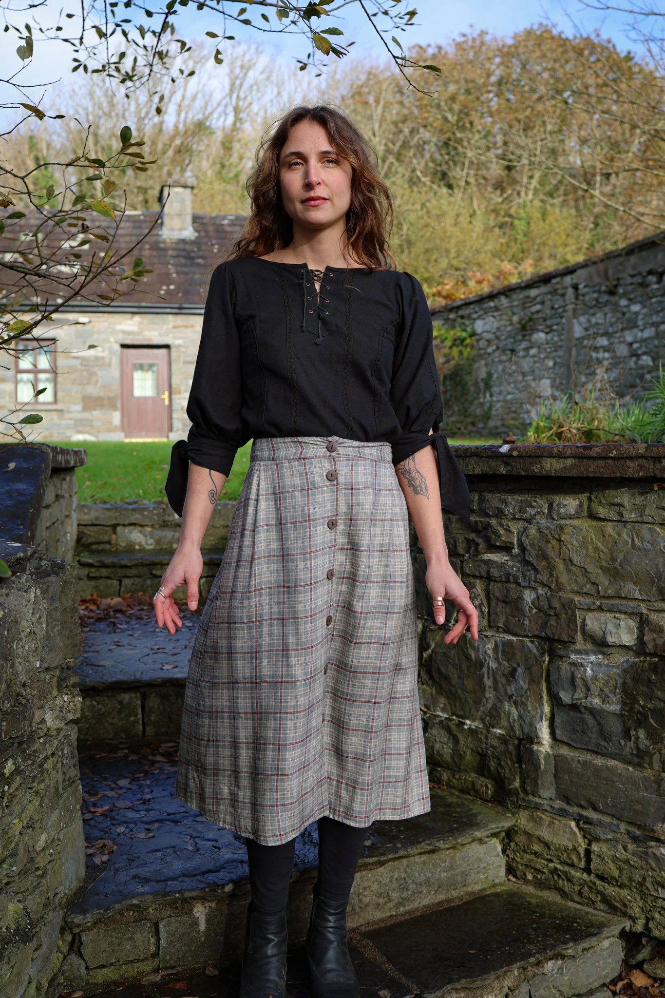 Midi button up skirt, fairycore skirt, cottagecore skirt, folk clothing, celtic clothing, wood buttons skirt, skirt with pockets, winter skirt