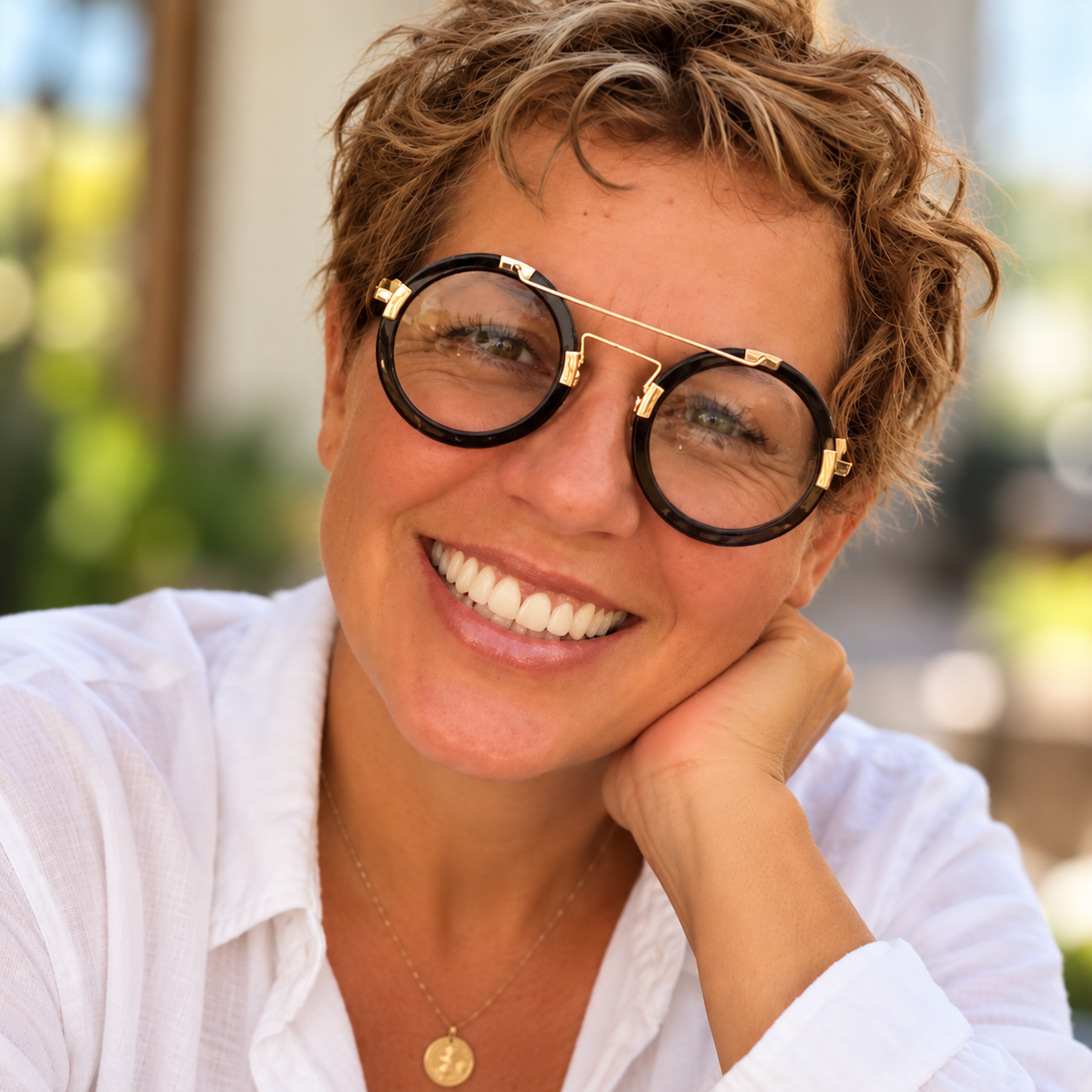 Maritza Castellon, certified life coach, mother, and former cleaning business owner supporting women's personal growth.