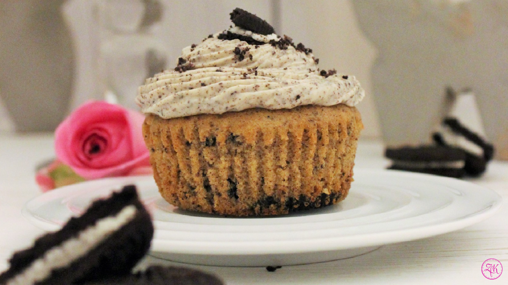 Der Oreo-Brombeer-Muffin mit Oreo-Buttercreme gekrönt :)