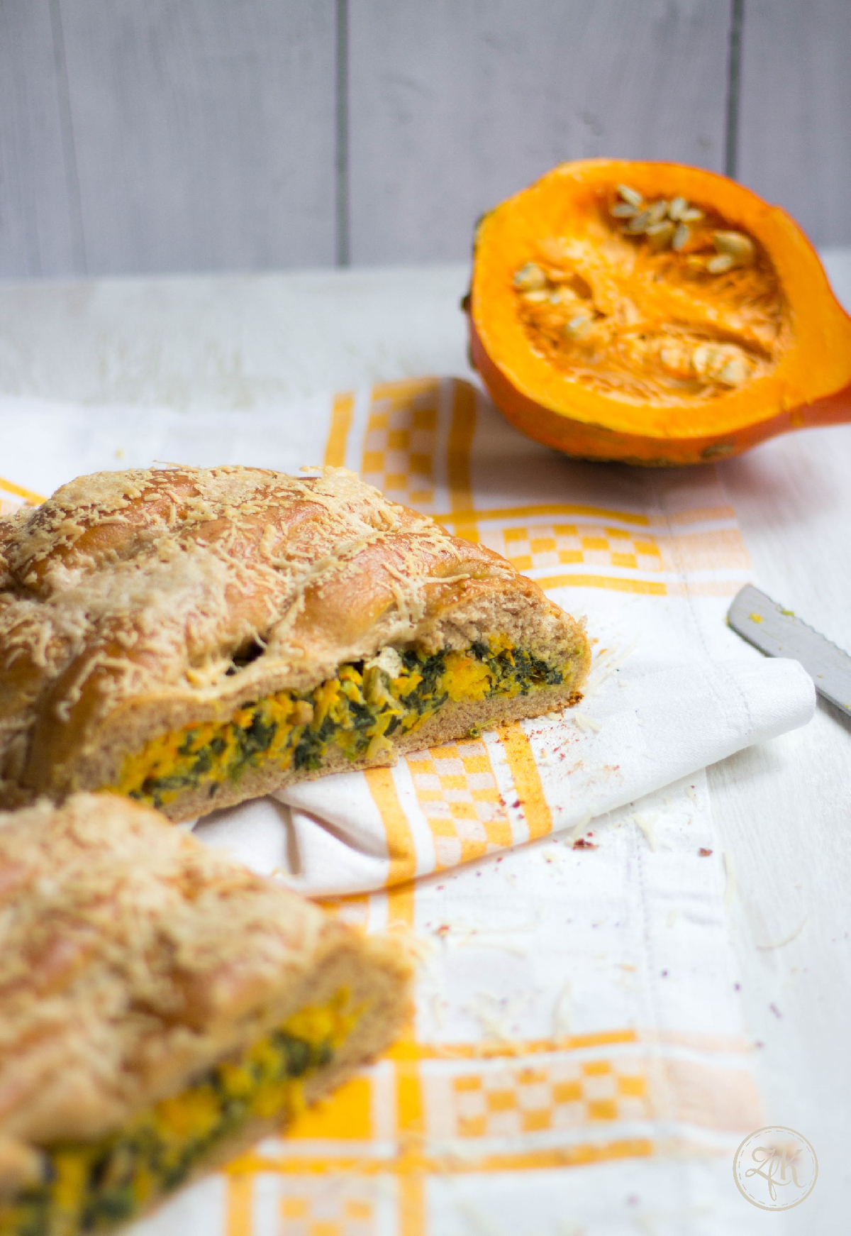 Guten Appetit - Stromboli - mit Kürbis-Spinat-Füllung