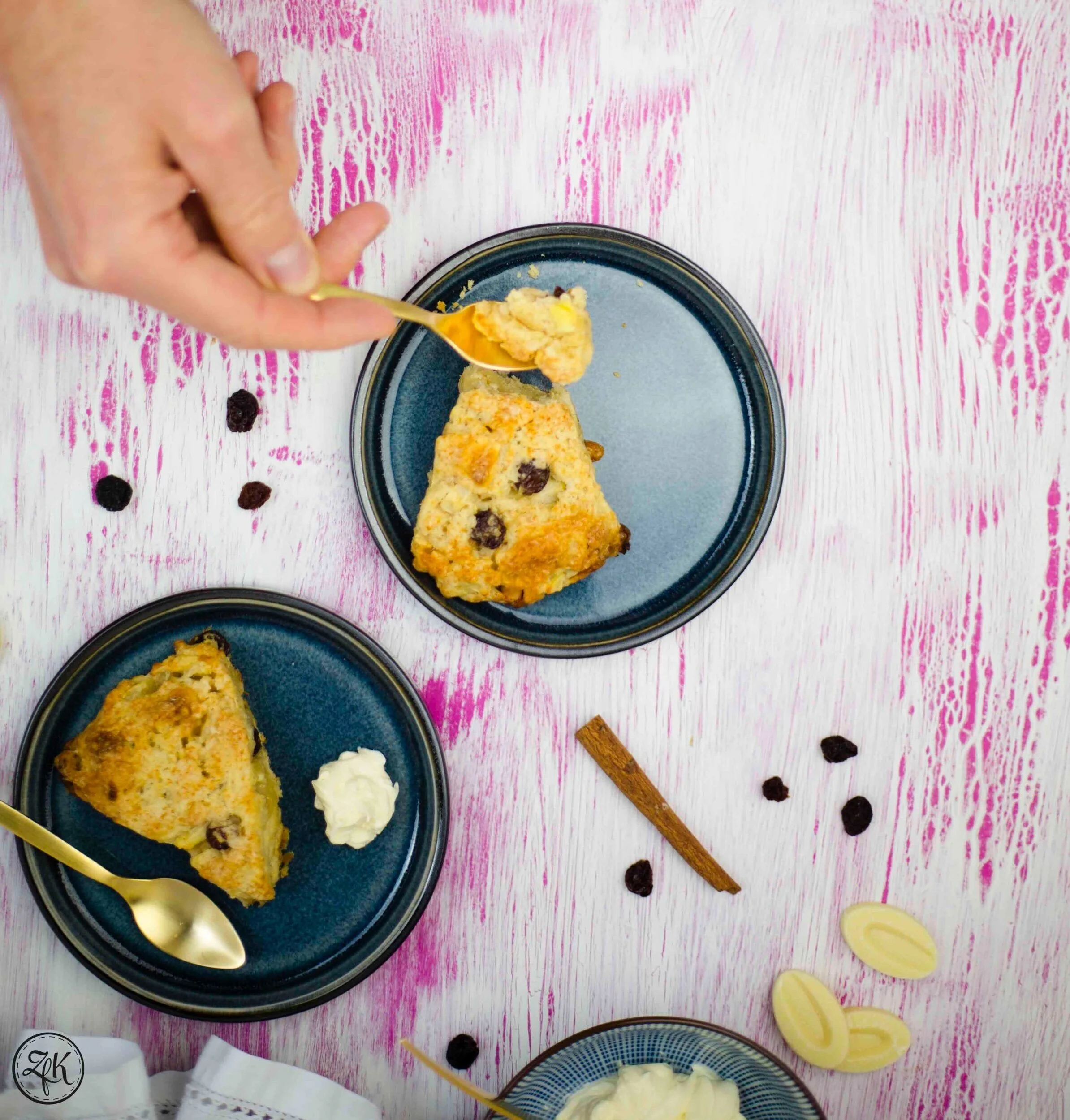 Apple Pie Scones {Apfel | Rosine | Zimt | Likör}*