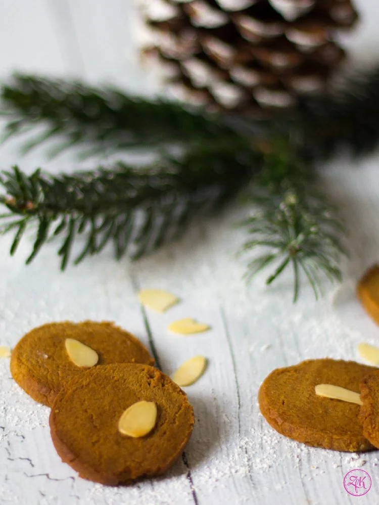 Braune Kuchen {Zuckerrübensirup | Nelken | Zimt | Kardamom}