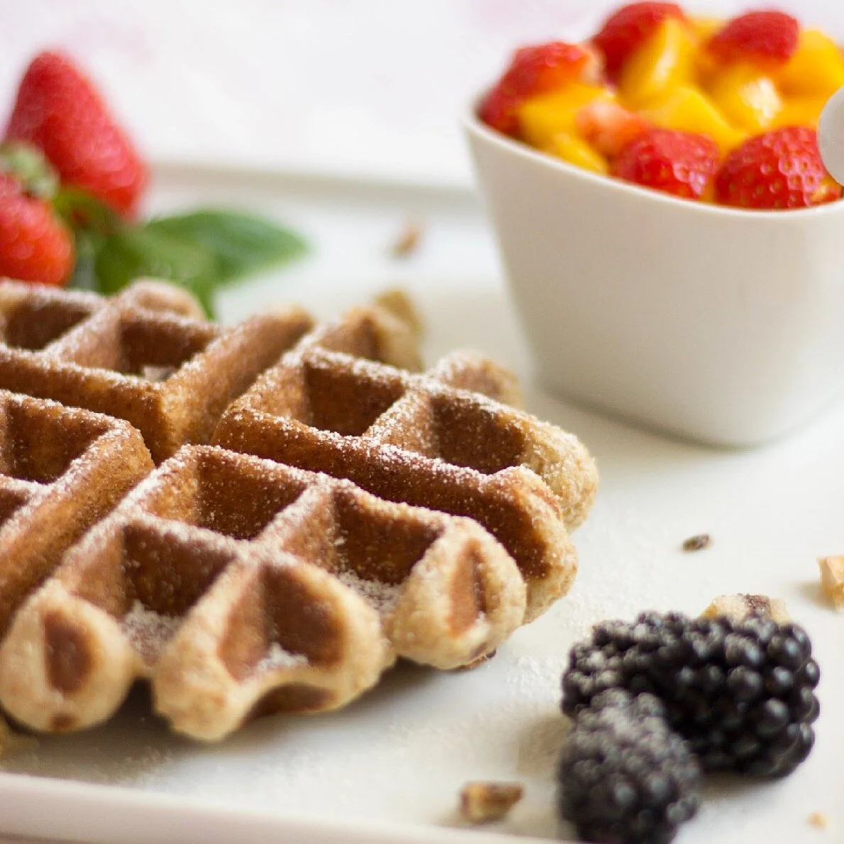 Vollkorn-Hefewaffeln {Dinkel | Honig | Mandel | Hefe}