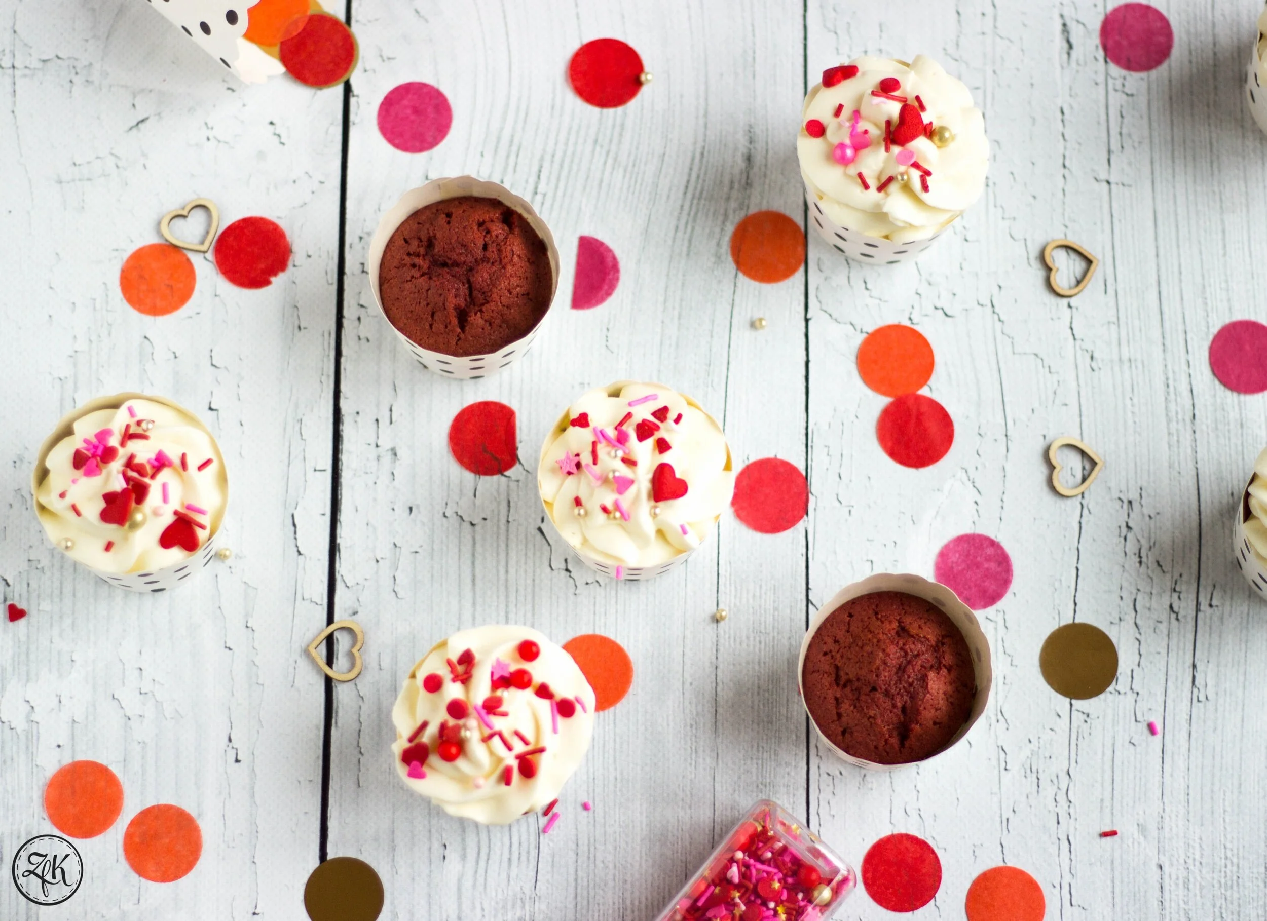 Red Velvet Cupcakes {Valentin | Schokolade | Vanille | Sahne}
