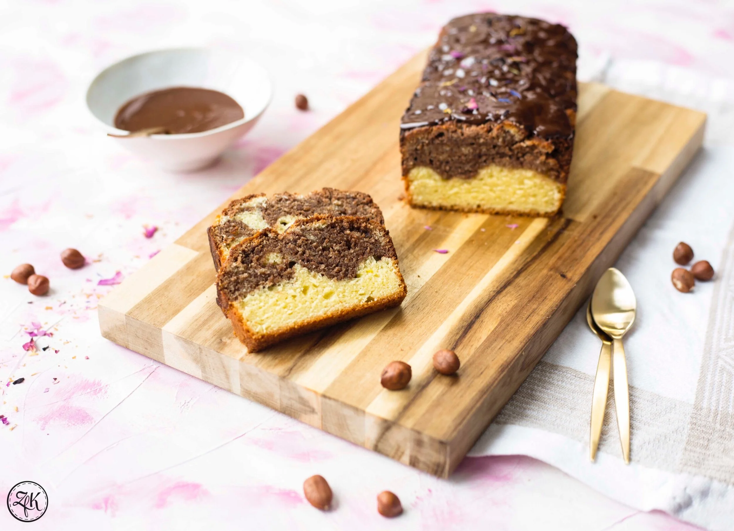 Marmor-Nusskuchen {Haselnuss | Erdnuss | Kakao | Birkenzucker ... Marmor-Nusskuchen {Haselnuss | Erdnuss | Kakao | Birkenzucker ...