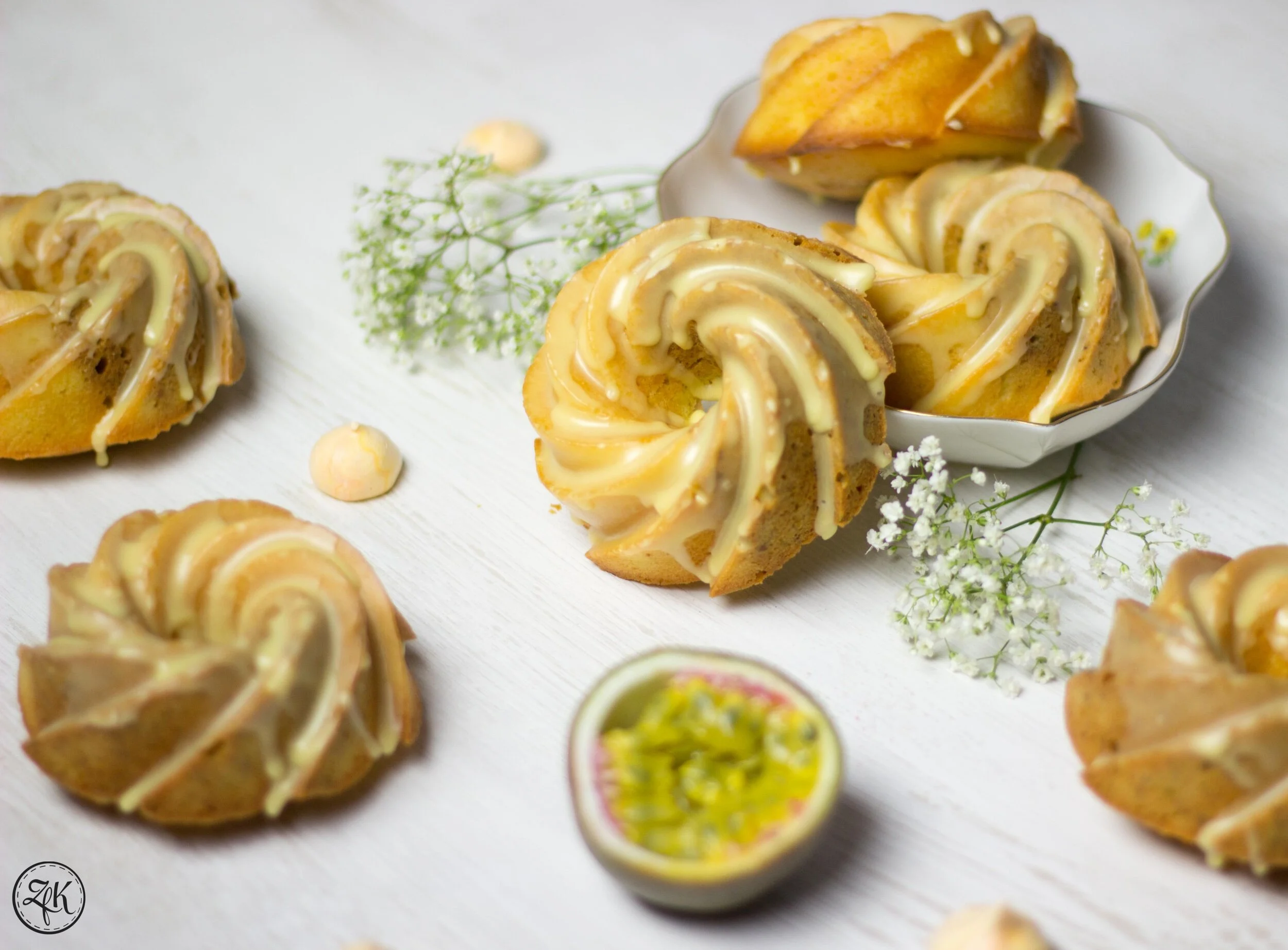 Pistaziengugel {Pistazie | Passionsfrucht | Vanille | Puderzucker}