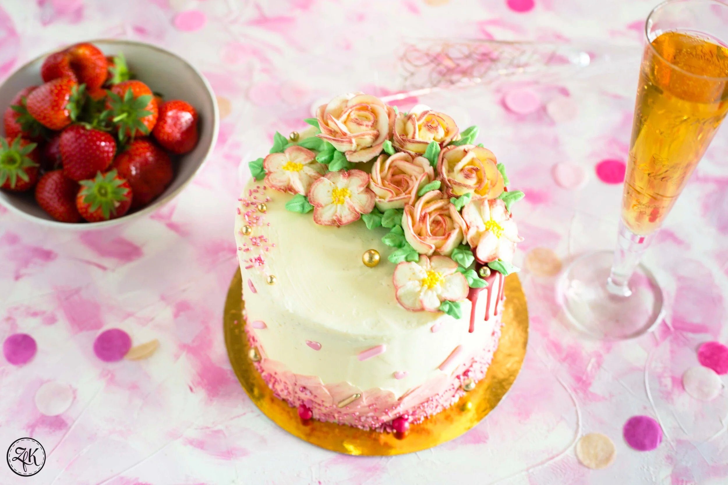 Erdbeercreme Torte {Erdbeere | Vanille | Schokolade | Milch ...