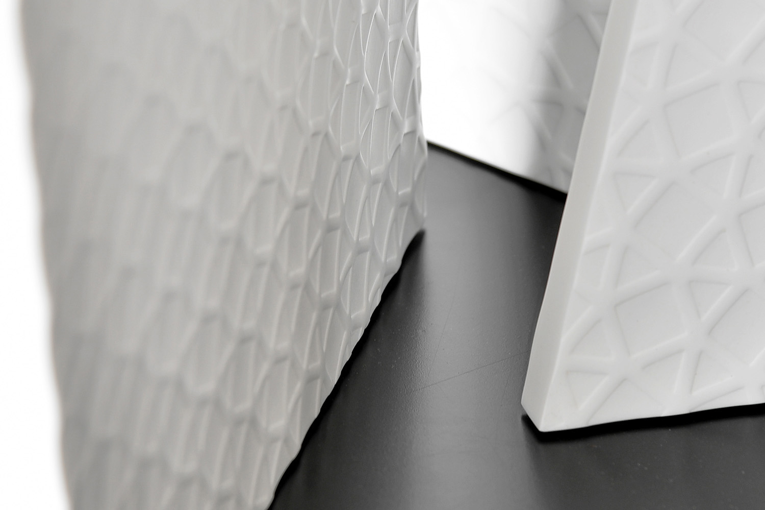 Produktdesign, Detail, Tisch „Trace“, HI-MACS, LG Hausys