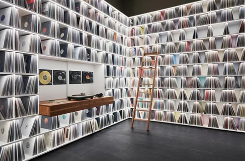 RECORD ROOM, LOFT HORGEN