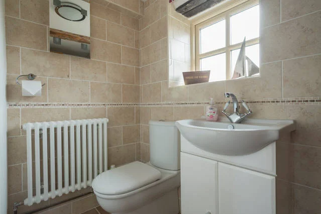 En-suite to downstairs double bedroom with shower