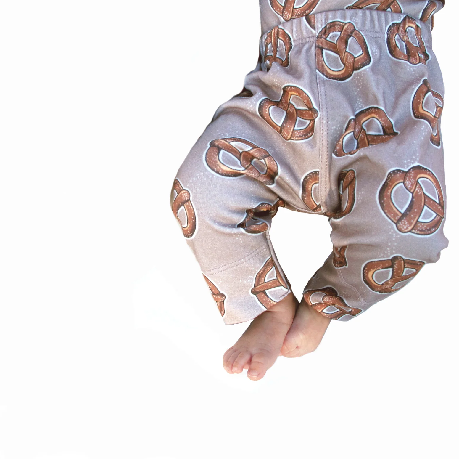 PRETZEL LEGGING-SQUARESPACE.jpg