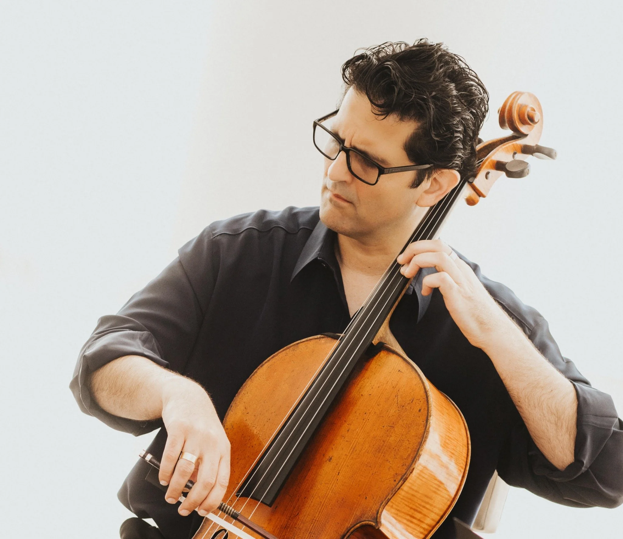 Tokyo Sinfonia – Amit Peled Violoncello Serenade