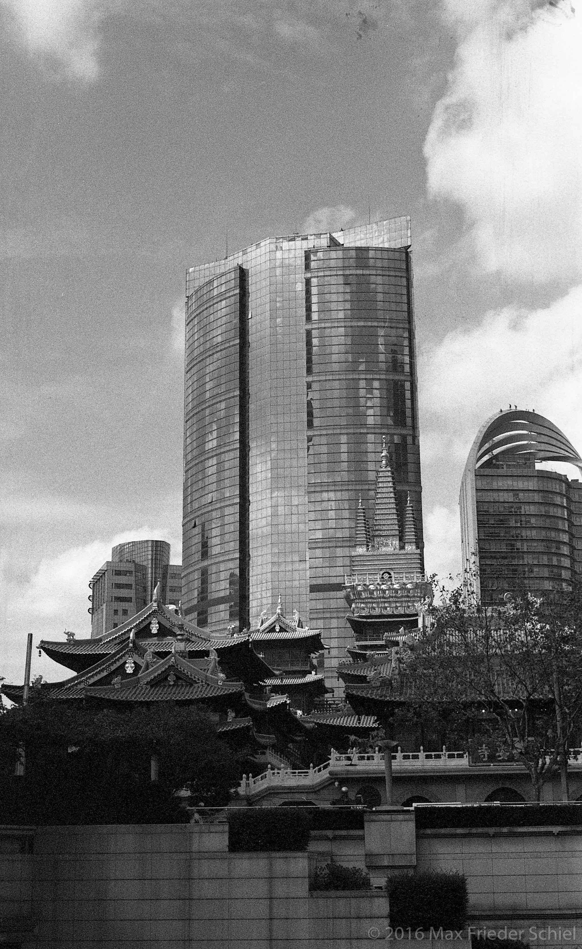 img004.jpg