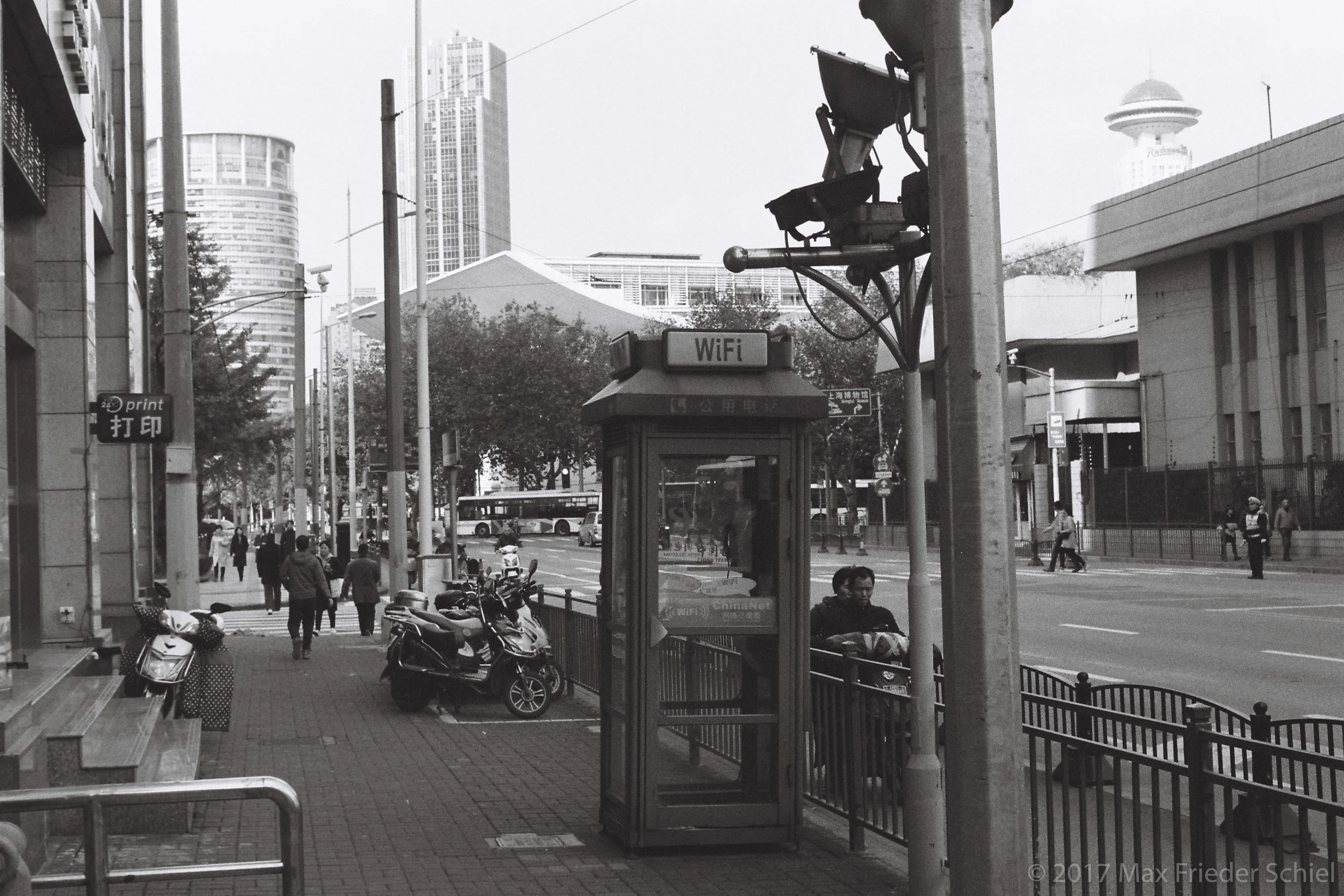 F1030019.jpg