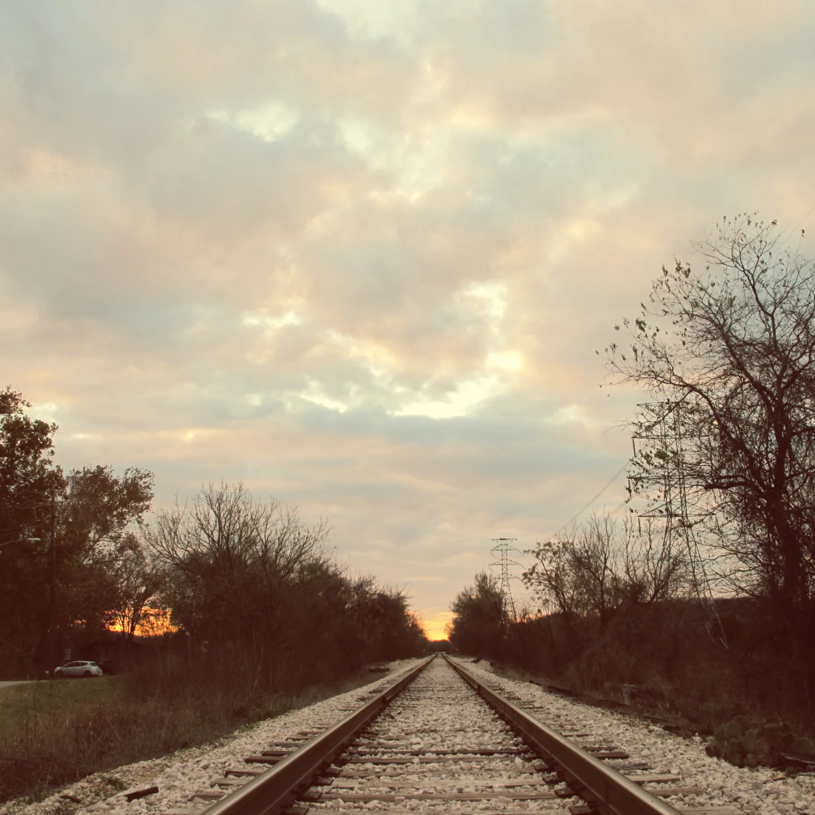 tracks.jpg