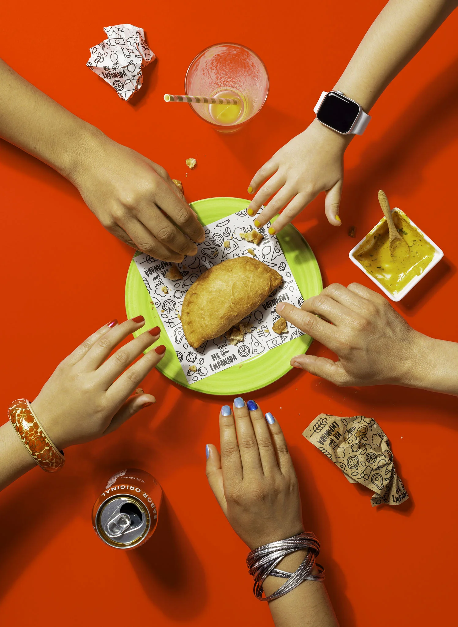 12-Hands+JM-100-1735.jpg