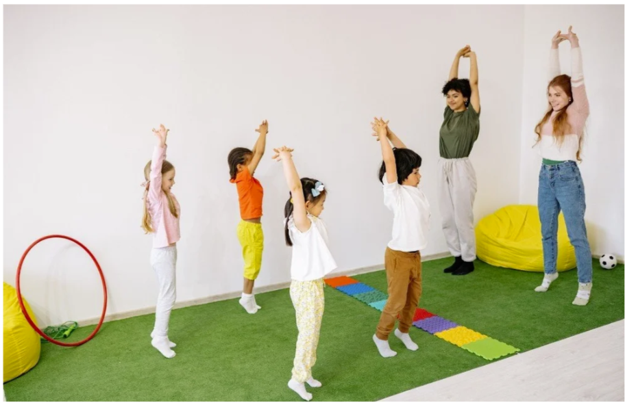 Ergonomics Starts Young: Why Kids Should Learn Body Mechanics Early