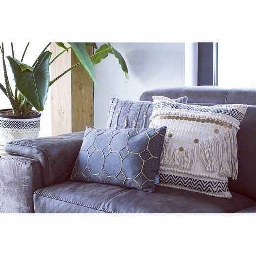 #urban #interior #design #shabbychic #marble #marmor #copper #fabrics #pillow #cushion #interiordesign #interiorliving #home #decor #inneneinrichtung #tapezierer #salzburg #&ouml;sterreich #habufa #hendersandhazel #dutch #netherlands #table #sidetabl