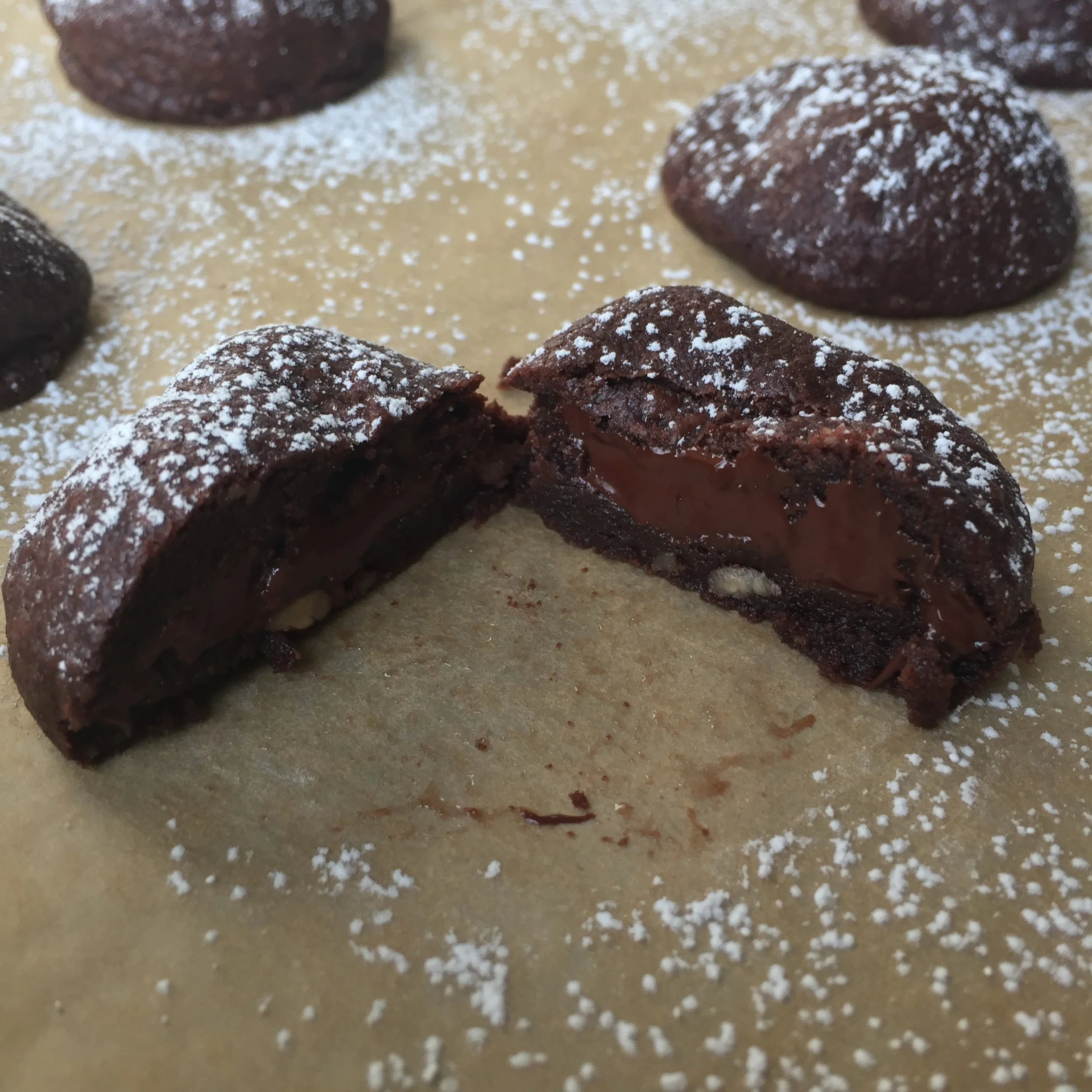 DAY 2: CHOCOLATE KISS