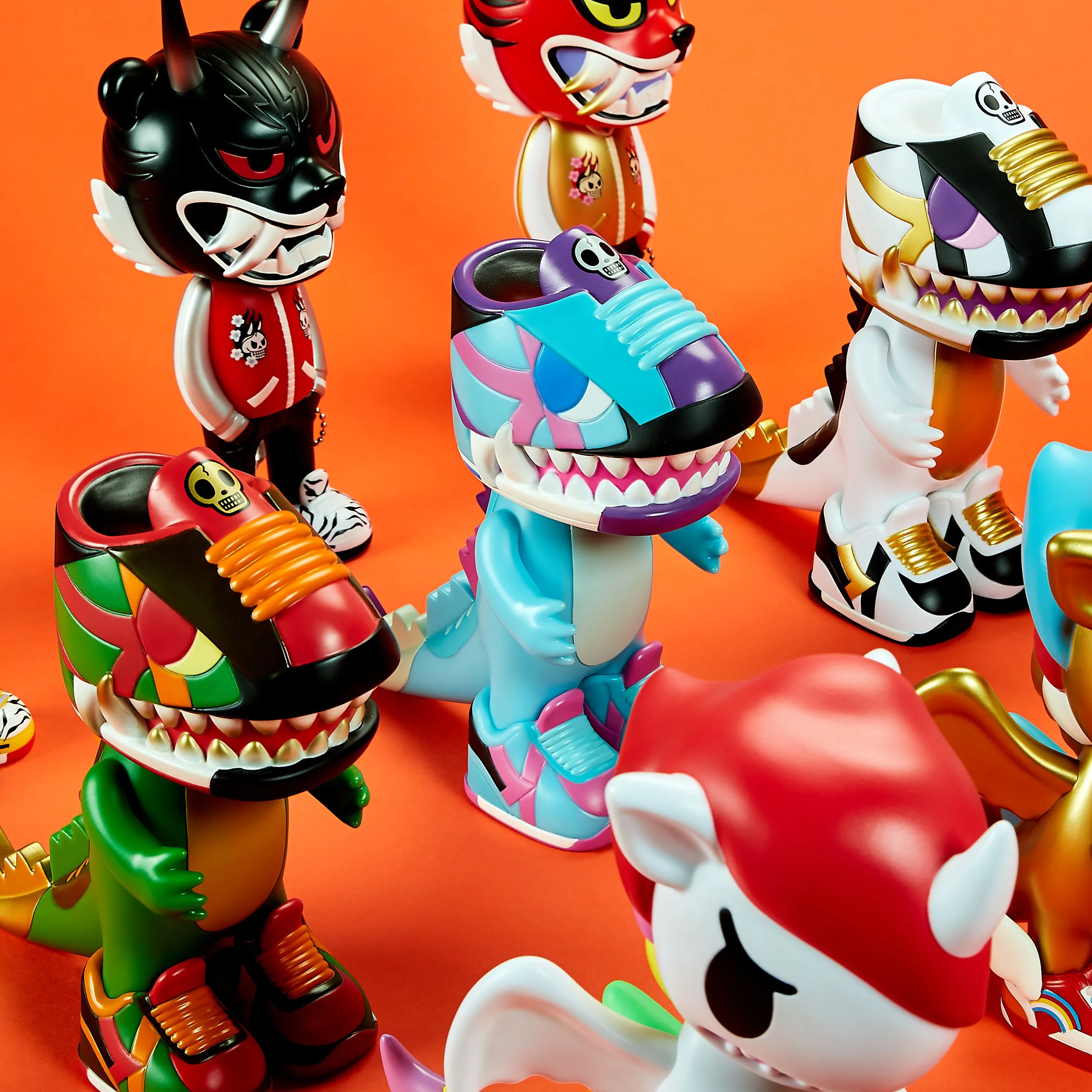 tokidoki-march-social-sofubi-group-03.jpg