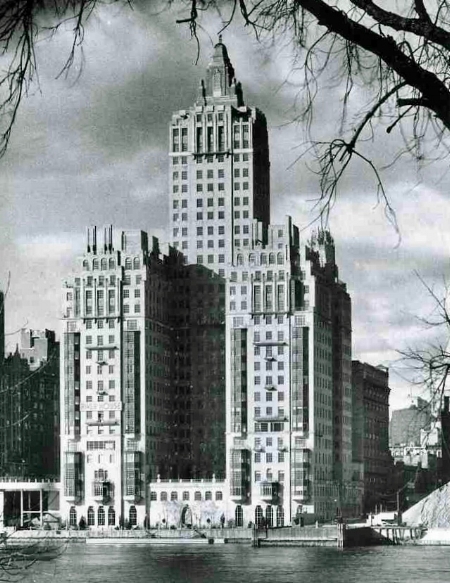 The Riverhouse, 435 E 52nd Street, NY