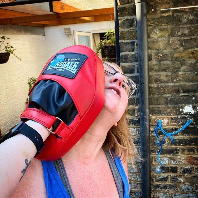 I don&rsquo;t think @caecrosby really understands the rules of #boxing and how you are supposed to use pads. Luckily, we have tiiiiiiiiiime. Watch this space. .
.
.
.
#teachingboxing #mygifriendisbetterthanyours #mygrilfriendtheboxer #boxing #boxingn