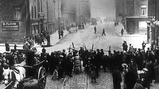 FT5S British police mount a roadblock to support a search in Dublin easter rising 1916.jpg
