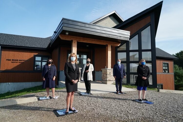 Ontario Government announcement in front of Pine River Institute’s new dormitory Moffat House. From Left to Right:  Adrienne Spafford, CEO Addictions and Mental Health Ontario,  Hon. Christine Elliott, Deputy Premier and Minister of Health, Edyta Pacuk, Board Chair Pine River Institute, Hon. Michael Tibollo, Associate Minister of Mental Health and Addictions, Hon. Sylvia Jones, Solicitor General, MPP Dufferin-Caledon. Photo: Peter Power