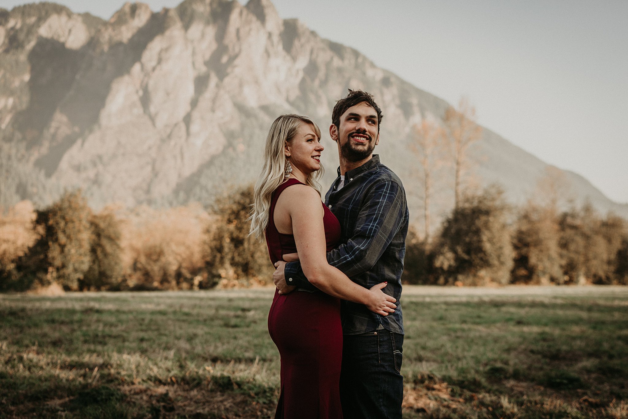 Janie + Francis: Mount Si Engagement — Pacific Northwest Intimate