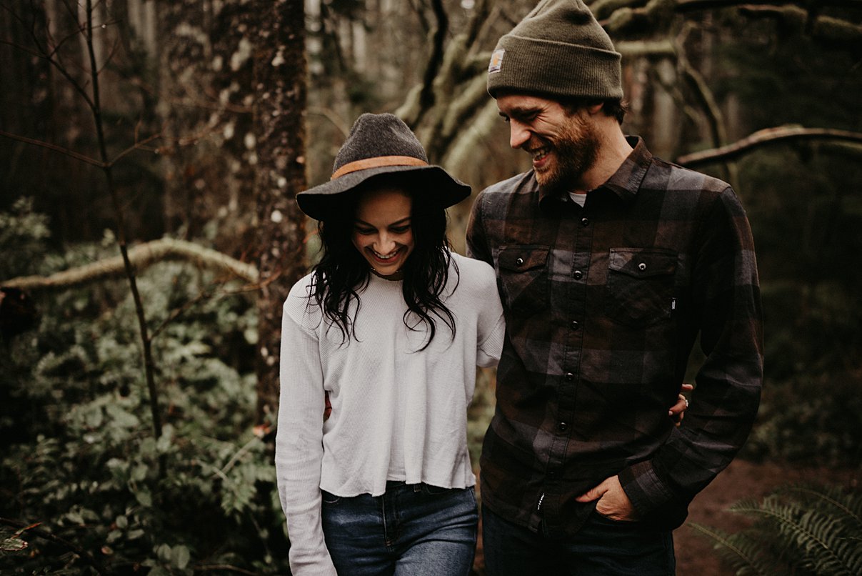 rattlesnake-lake-engagement-session_0005.jpg