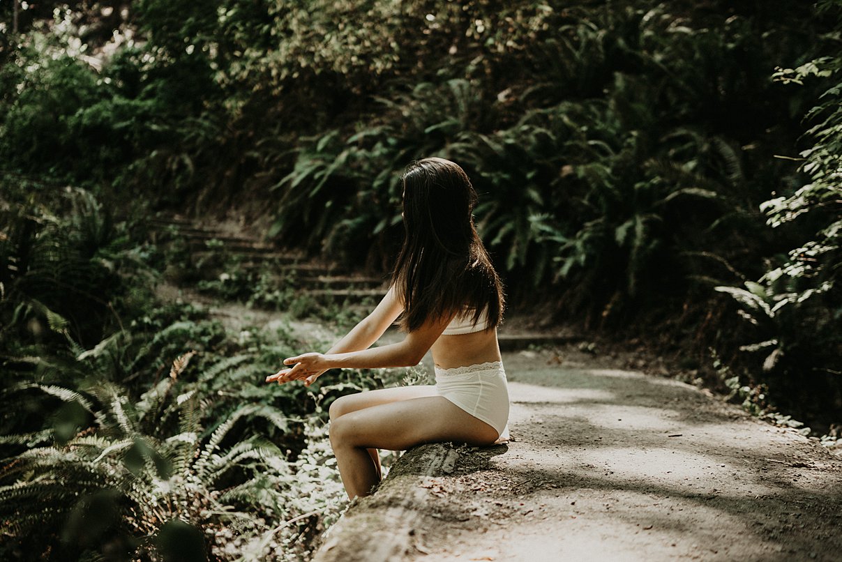 yoga-boudoir-seattle_0001.jpg