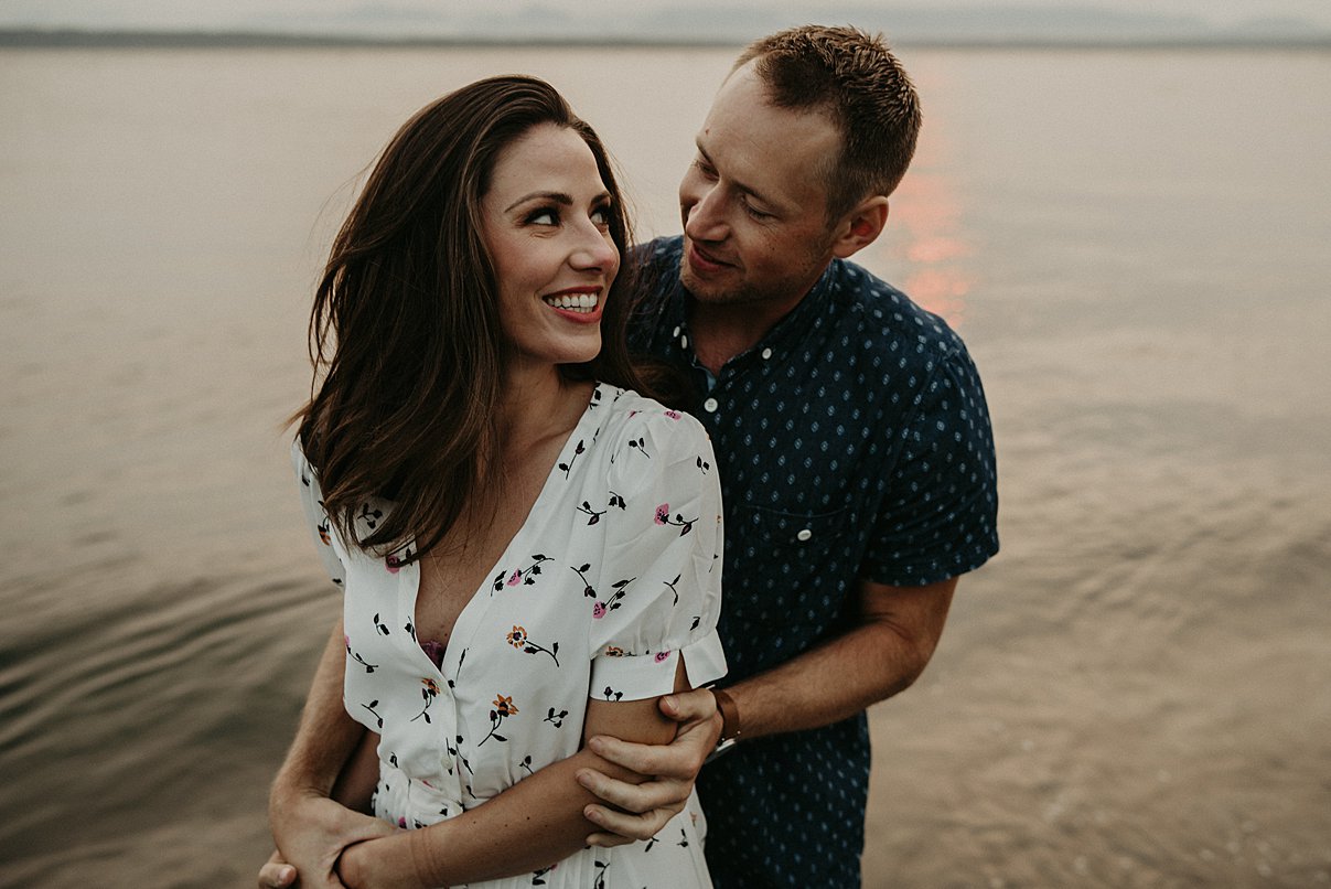 golden-gardens-engagement-session_0002.jpg