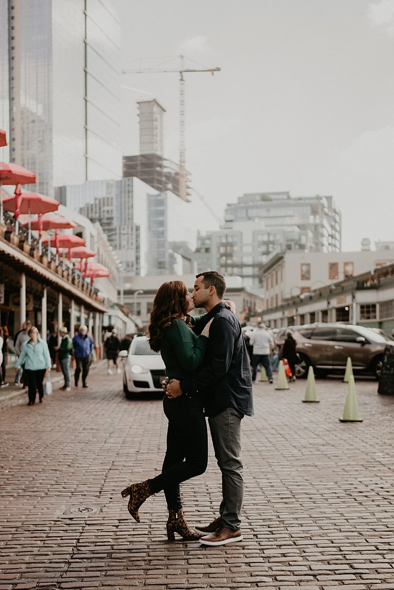 downtown-seattle-engagement-session_0003.jpg