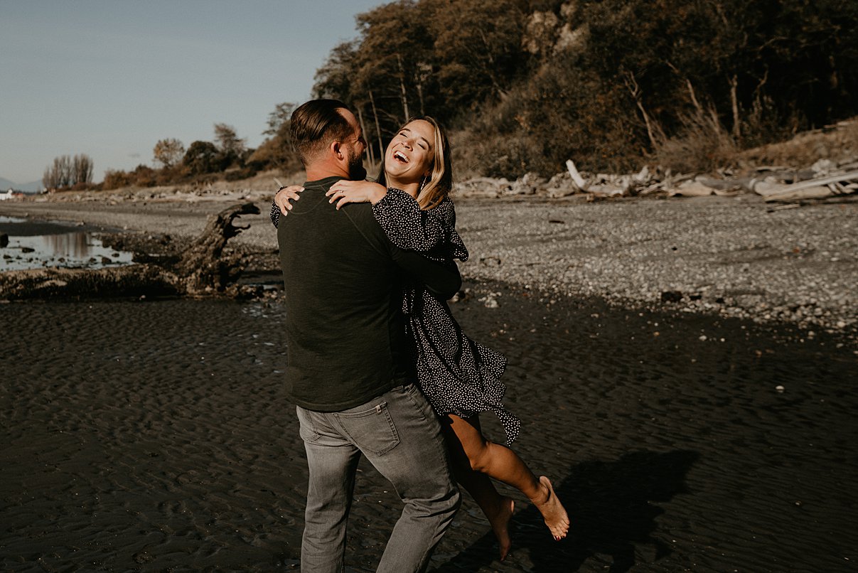 seattle-beach-engagement_0000.jpg