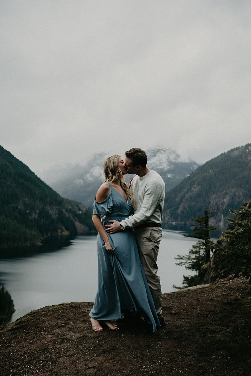 diablo-lake-engagement_0003.jpg