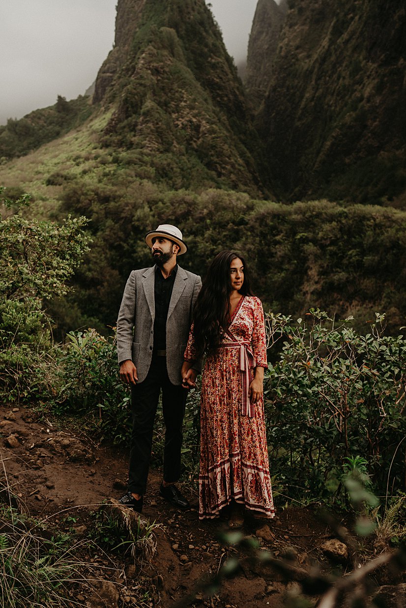 maui-engagement-session-iao-valley_0014.jpg