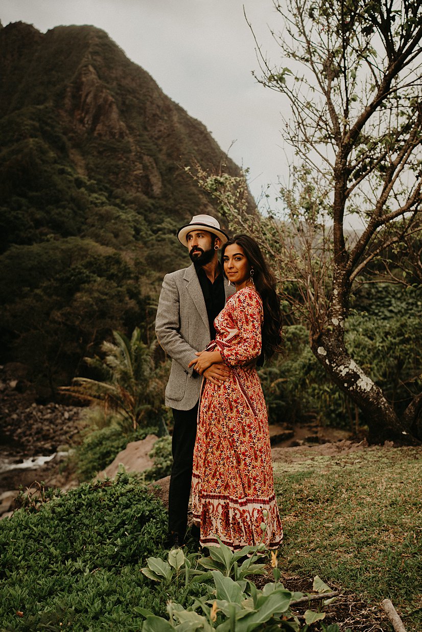 maui-engagement-session-iao-valley_0006.jpg