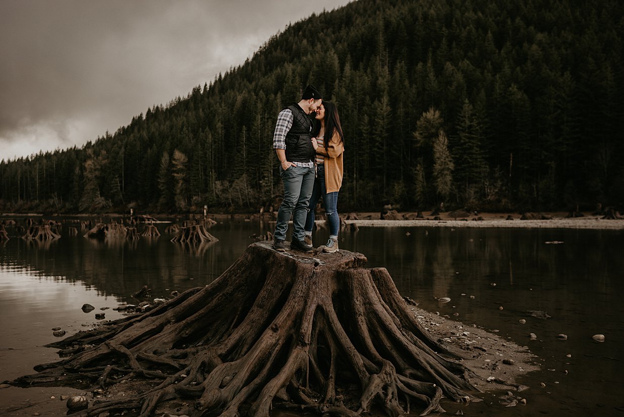 rattlesnake-lake-engagement_0003.jpg