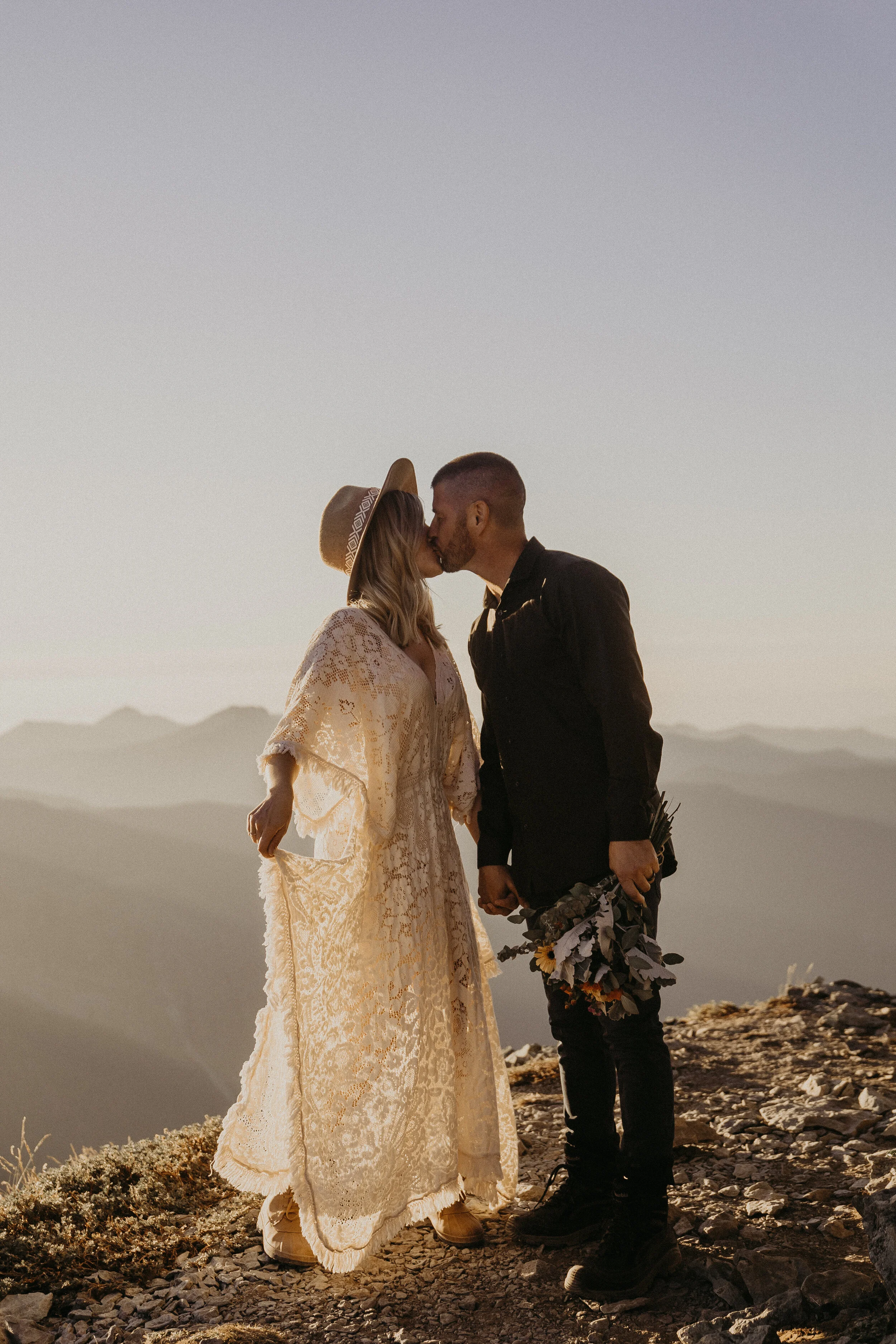 seattle-elopement-photographer14.jpg