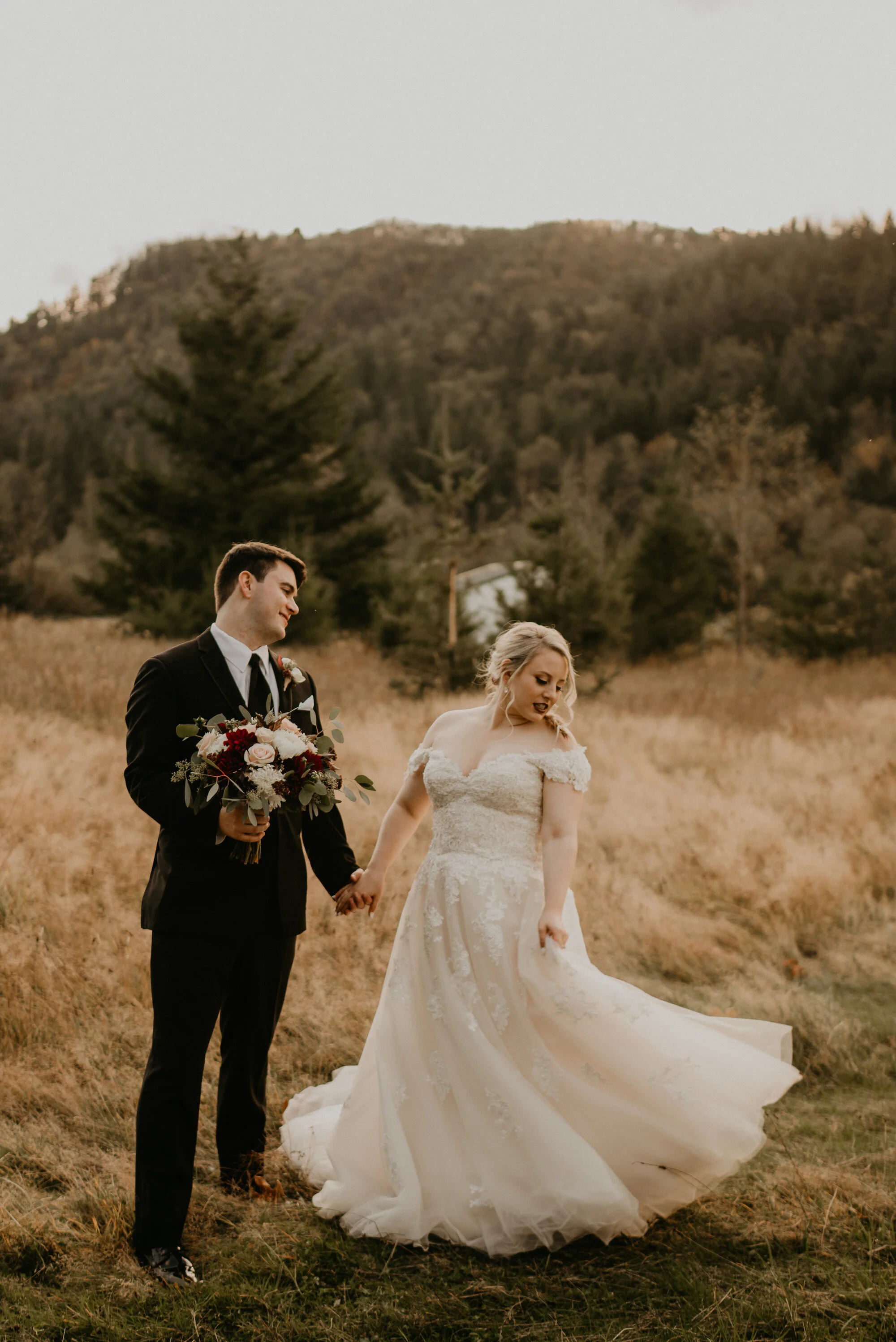 Chelsey H, 2019 Bride