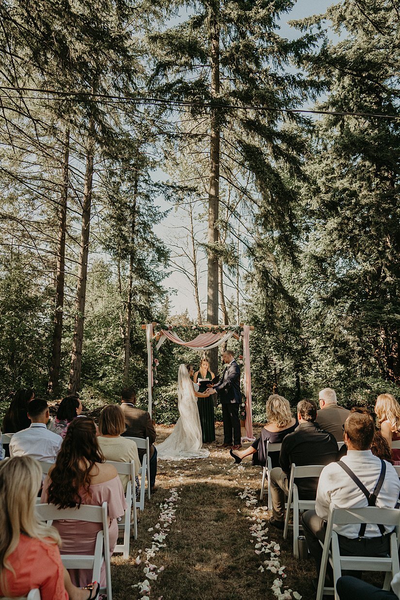  backyard wedding ceremony in federal way 